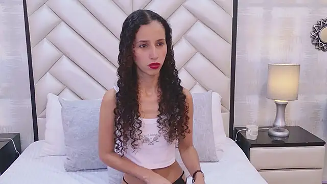 EimySanchez online show from April 2026 12:01:01 PM