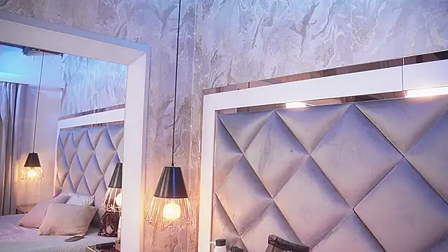 crystal gilton online show from February 2026 07:02:02 PM