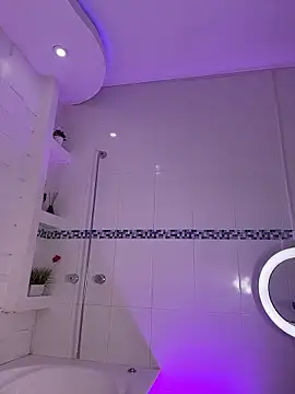 EmmilyEvanss online show from December 2025 05:28:01 PM