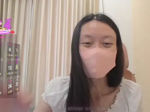 Lil-Cherries online show from November 2025 04:06:01 AM