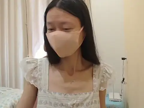 Lil-Cherries online show from March 2026 01:47:02 AM