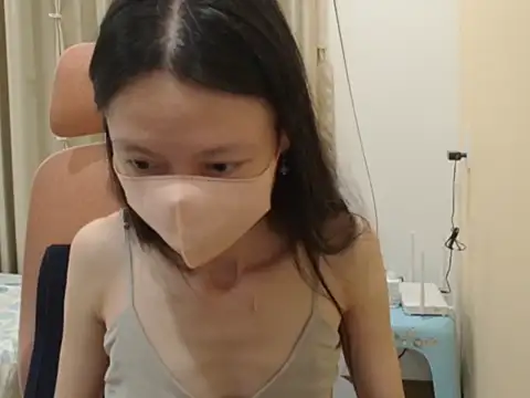 Lil-Cherries online show from April 2026 03:13:01 PM