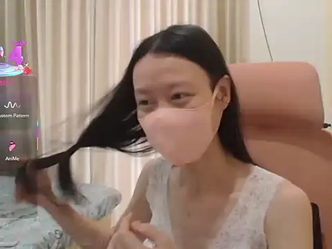 Lil-Cherries online show from November 2025 04:49:02 AM