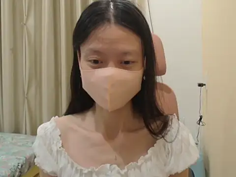 Lil-Cherries online show from February 2026 02:44:01 PM