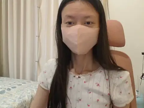 Lil-Cherries online show from March 2026 06:36:01 AM