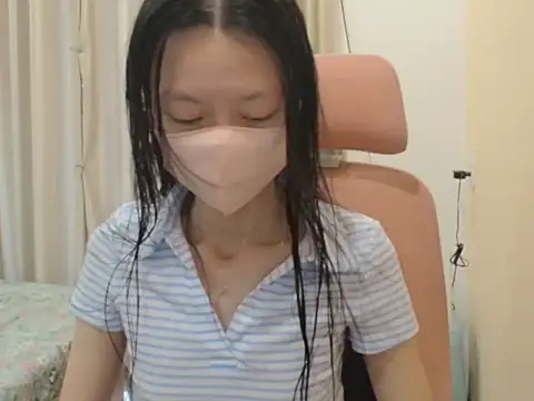 Lil-Cherries online show from March 2026 09:42:02 AM