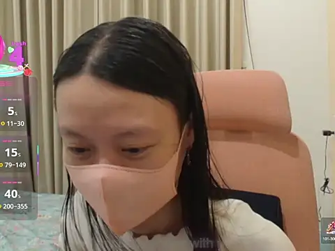 Lil-Cherries online show from December 2025 02:12:02 PM