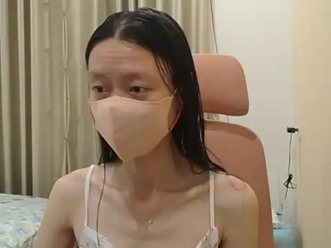 Lil-Cherries online show from March 2026 11:37:02 AM