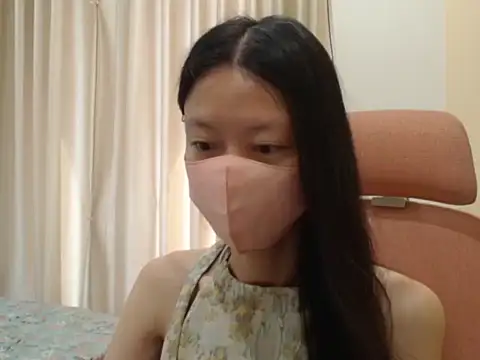 Lil-Cherries online show from January 2026 02:37:01 AM