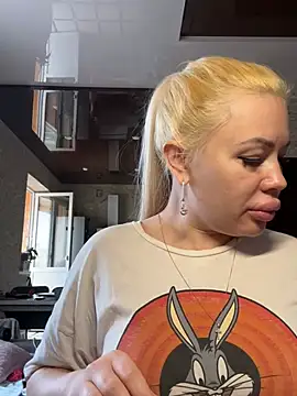 MonnyStef online show from February 2026 10:50:01 AM