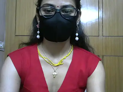 Fairy Pie online show from March 2026 06:03:01 PM