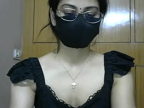 Fairy Pie online show from May 2026 08:20:01 PM