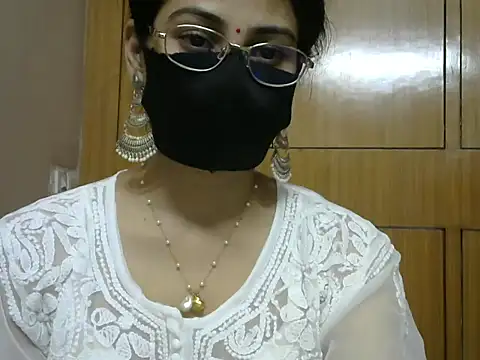 Fairy Pie online show from May 2026 05:33:01 PM