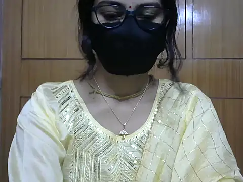 Fairy Pie online show from April 2026 07:15:02 PM