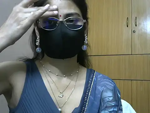 Fairy Pie online show from May 2026 05:45:02 PM