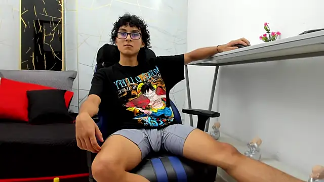 Zoro V online show from November 2025 07:50:02 PM