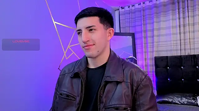 Un Sluttyy online show from December 2025 11:24:02 AM