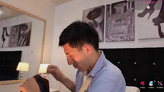 Un Sluttyy online show from March 2026 11:59:01 AM