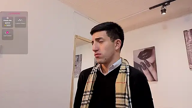 Un Sluttyy online show from February 2026 11:10:02 AM