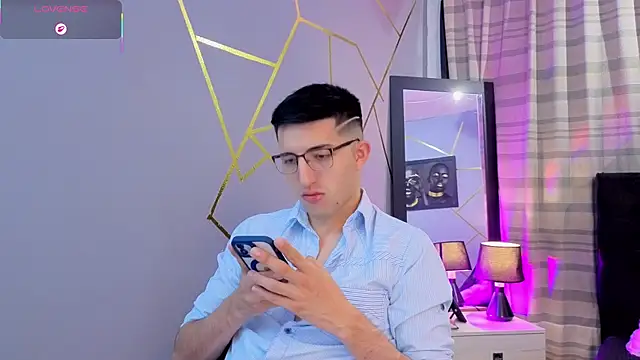 Un Sluttyy online show from November 2025 11:49:02 AM