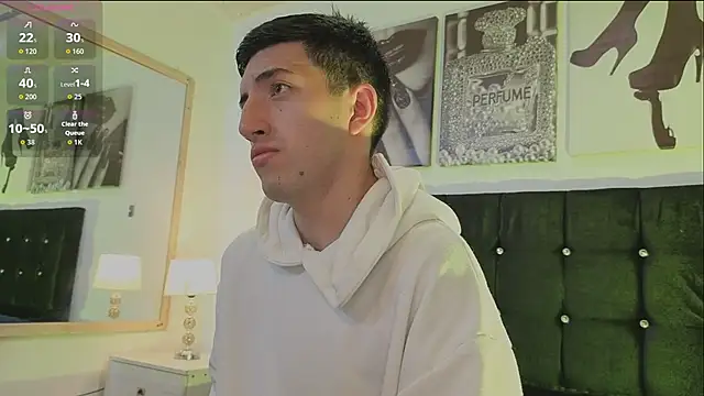 Un Sluttyy online show from March 2026 11:37:02 AM