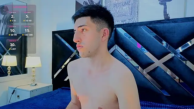 Snapshot of Un_Sluttyy chatting on May 2026 03:10:01 AM Un Sluttyy online show from May 2026 03:10:01 AM
