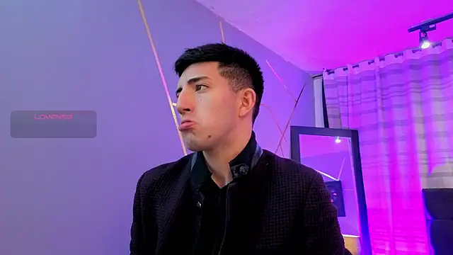 Un Sluttyy online show from November 2025 11:43:02 AM