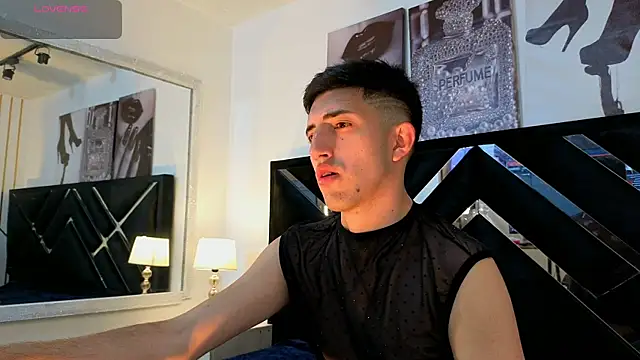 Un Sluttyy online show from April 2026 11:25:02 AM