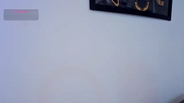 Un Sluttyy online show from March 2026 11:00:02 AM