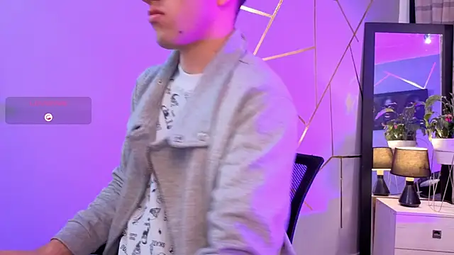 Un Sluttyy online show from November 2025 11:33:01 AM