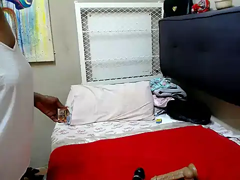 Snapshot of SexyDynamitexxx chatting on November 2025 06:46:02 PM SexyDynamitexxx online show from November 2025 06:46:02 PM