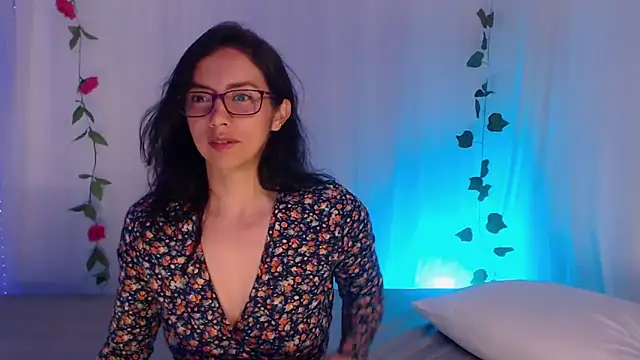 Snapshot of Belladonna_lips chatting on June 2026 03:41:02 AM Belladonna lips online show from June 2026 03:41:02 AM
