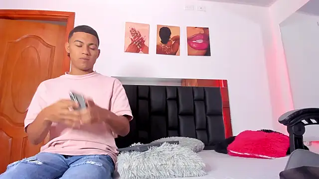 Snapshot of King_Ares1 chatting on November 2025 01:03:02 PM King Ares1 online show from November 2025 01:03:02 PM