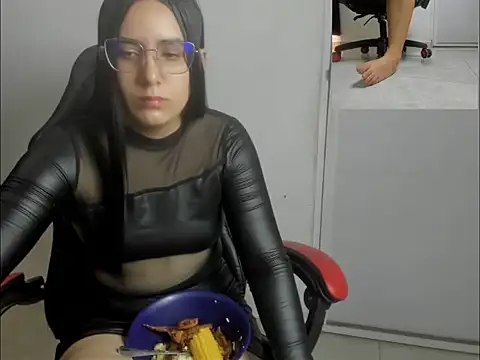 queen findom1 online show from December 2025 02:37:02 AM