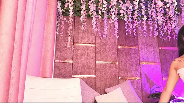 AuroraLanee  online show from November 2025 07:36:01 PM