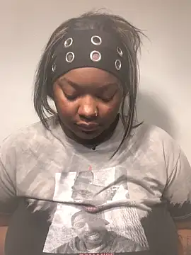 Fxncymuse online show from March 2026 05:48:01 AM