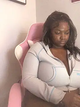 Fxncymuse online show from February 2026 07:23:01 PM