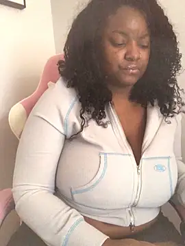 Fxncymuse online show from February 2026 07:31:01 PM