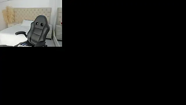 ZarinaWynne online show from May 2026 01:25:01 PM