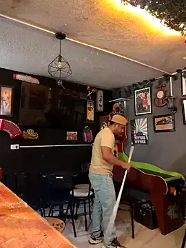 themorenofit08 online show from April 2026 12:39:01 AM