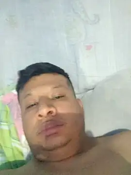 themorenofit08 online show from May 2026 10:08:02 PM