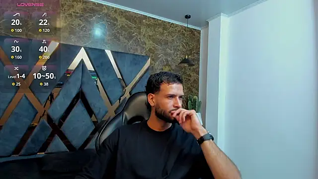 Snapshot of Jacob_Benelli chatting on February 2026 11:22:01 PM Jacob Benelli online show from February 2026 11:22:01 PM