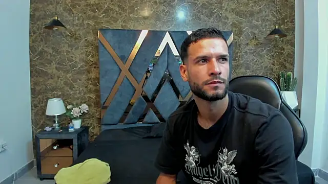 Snapshot of Jacob_Benelli chatting on February 2026 11:25:01 PM Jacob Benelli online show from February 2026 11:25:01 PM