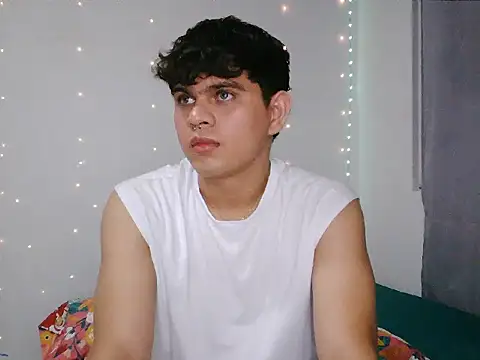 Snapshot of Swetty_diamon chatting on November 2025 04:29:02 AM Swetty diamon online show from November 2025 04:29:02 AM