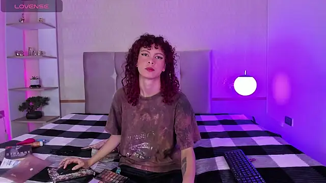 AliceMadnes online show from December 2025 03:25:02 PM