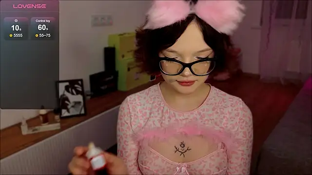 Sweety cheeky online show from November 2025 09:26:02 PM