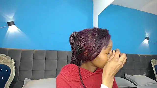 Aliis Love online show from November 2025 10:53:01 PM