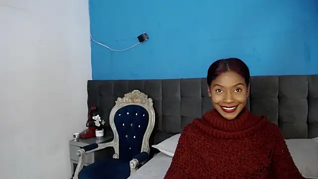 Aliis Love online show from December 2025 08:30:01 PM