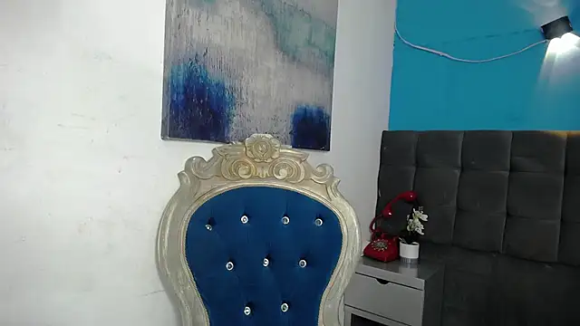 Aliis Love online show from November 2025 08:24:01 PM