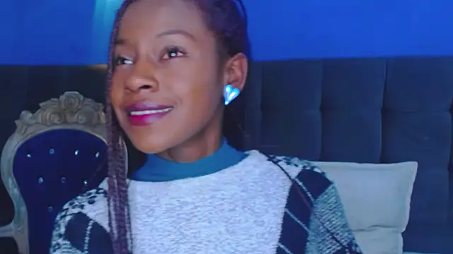 Aliis Love online show from November 2025 06:56:01 PM